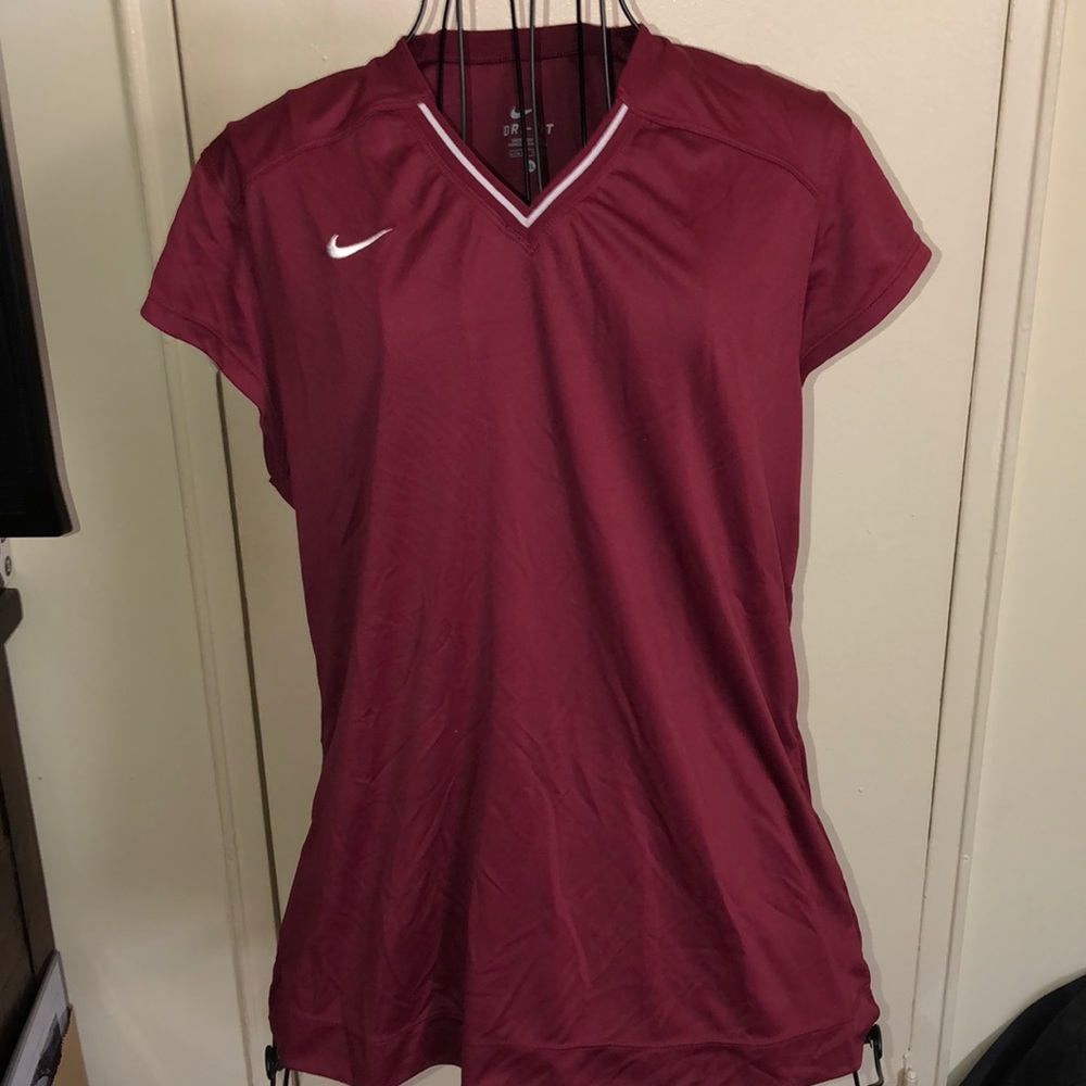 Nike Dri-fit tee like new.